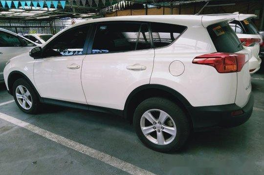 Sell White 2014 Toyota Rav4 in Makati-1