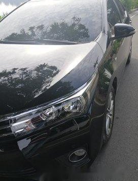 Sell Black 2015 Toyota Corolla Altis at 60000 km -7