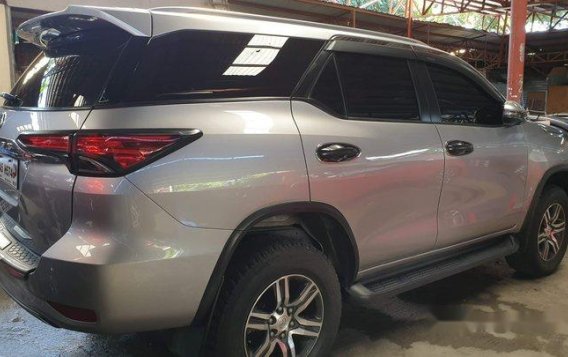 Selling Silver Toyota Fortuner 2018 Automatic Diesel at 11800 km -2