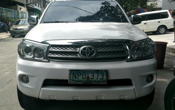 2009 Toyota Fortuner for sale in Quezon City -1