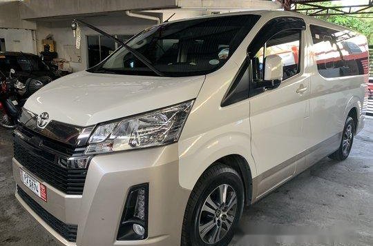 Selling White Toyota Hiace 2019 in Quezon City 