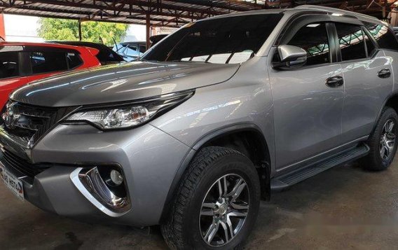 Selling Silver Toyota Fortuner 2018 Automatic Diesel at 11800 km 