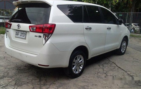 Sell White 2017 Toyota Innova Automatic Diesel at 24000 km -2