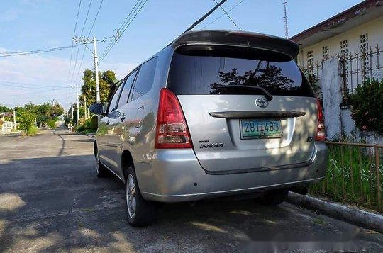 Selling Toyota Innova 2005 at 185000 km-2