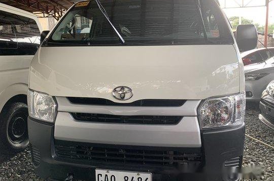 Sell White 2019 Toyota Hiace at 13800 km -1