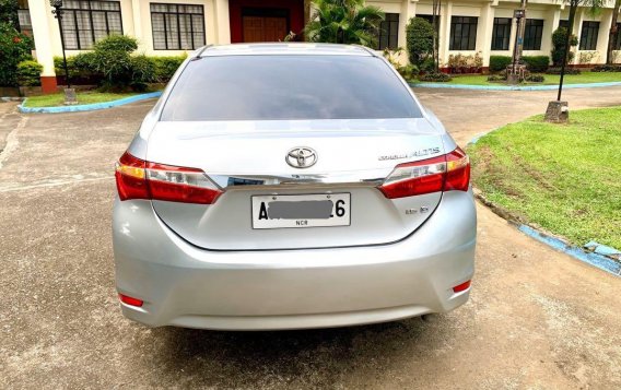 2015 Toyota Corolla Altis for sale in Quezon City-3