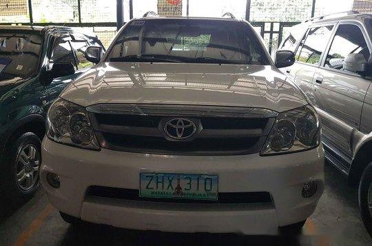 White Toyota Fortuner 2007 for sale in Marikina-1