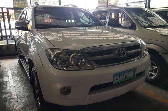 White Toyota Fortuner 2007 for sale in Marikina