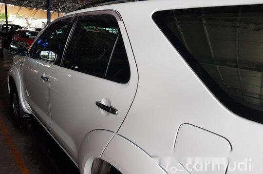 White Toyota Fortuner 2007 for sale in Marikina-4