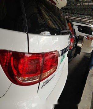 White Toyota Fortuner 2007 for sale in Marikina-5