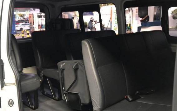 2015 Toyota Hiace for sale in Quezon City -6
