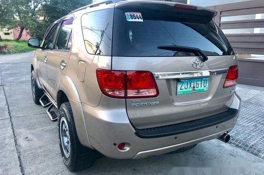 Selling Silver Toyota Fortuner 2007 at 85000 km-3