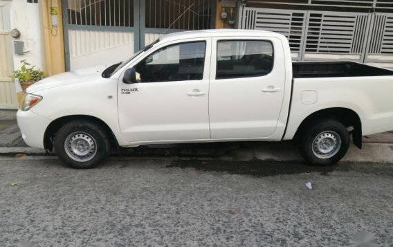 2008 Toyota Hilux for sale in Quezon City-3