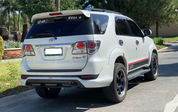 2013 Toyota Fortuner for sale in Quezon City-2