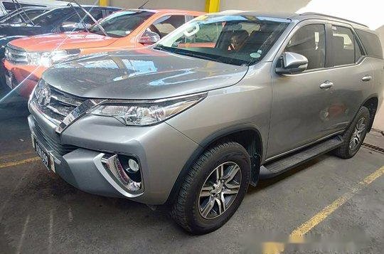 Selling Silver Toyota Fortuner 2017 Automatic Diesel -1