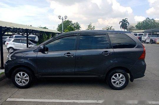 Selling Silver Toyota Avanza 2017 in Davao City-1