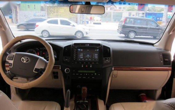 2015 Toyota Land Cruiser for sale in Manila -5