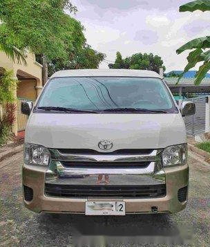 Sell White 2014 Toyota Hiace at 40000 km