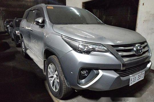 Silver Toyota Fortuner 2018 for sale in Quezon City-1