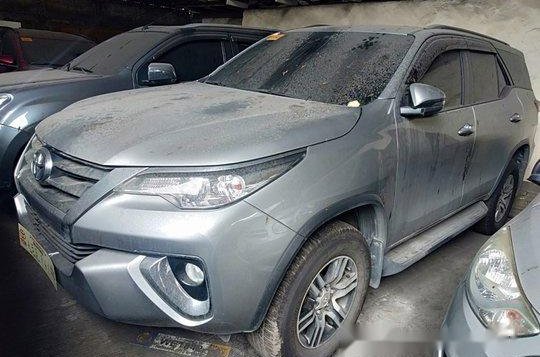 Silver Toyota Fortuner 2018 for sale in Quezon City-2