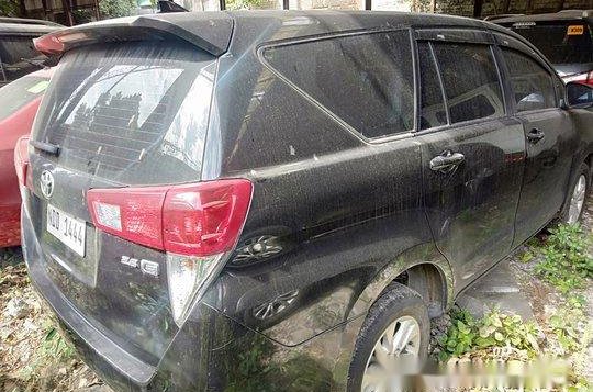 Black Toyota Innova 2016 at 79000 km for sale -4