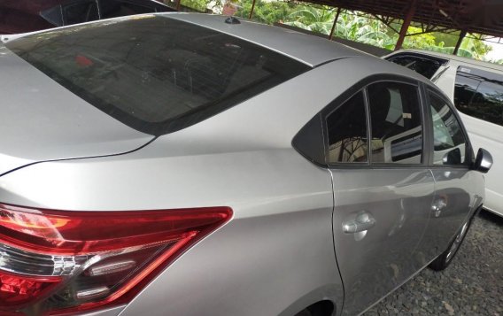 Selling Silver Toyota Vios 2018 in Quezon City-3