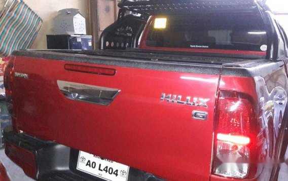 Red Toyota Hilux 2017 Automatic Diesel for sale-4