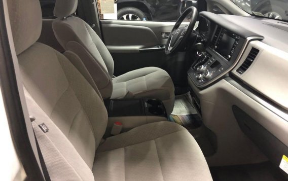 2020 Toyota Sienna for sale in Quezon City-4