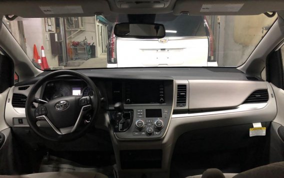 2020 Toyota Sienna for sale in Quezon City-3