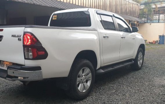 2017 Toyota Hilux for sale in Quezon City -3