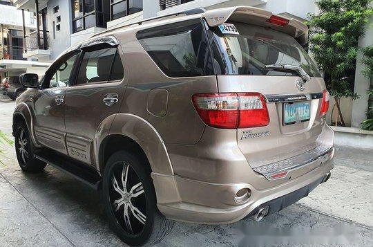Toyota Fortuner 2011 Automatic Gasoline for sale in Quezon City-4