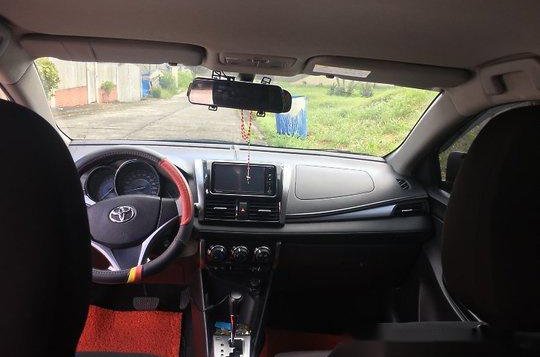 Red Toyota Vios 2016 at 10600 km for sale-5