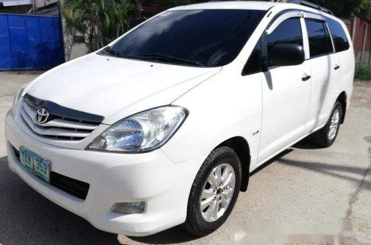 Sell White 2012 Toyota Innova Manual Diesel -4