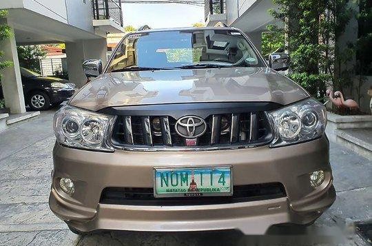 Toyota Fortuner 2011 Automatic Gasoline for sale in Quezon City-1