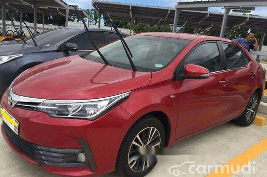 Sell Red 2017 Toyota Corolla altis Manual Gasoline at 17000 km-1