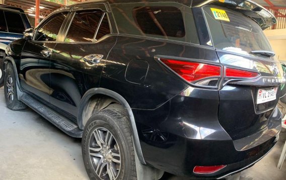 Black Toyota Fortuner 2017 for sale in Quezon City -2