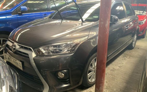 Gray Toyota Yaris 2016 for sale in Quezon City-1