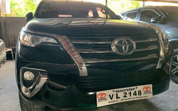 Black Toyota Fortuner 2017 for sale in Quezon City 