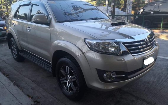 2015 Toyota Fortuner for sale in Quezon City-3