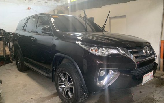 Brown Toyota Fortuner 2018 for sale in Quezon City-4