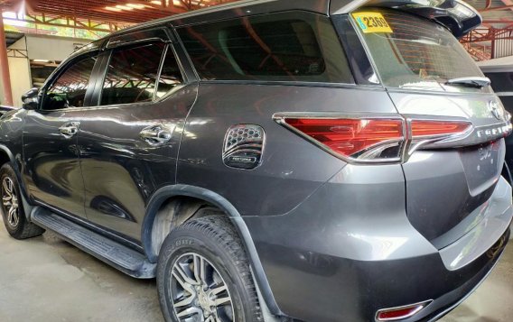 Gray Toyota Fortuner 2017 for sale in Quezon City-2