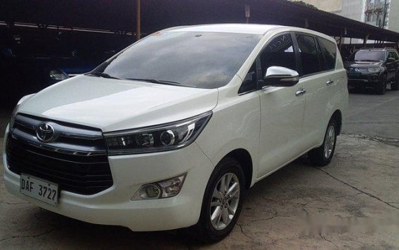 White Toyota Innova 2017 for sale in Pasig -1