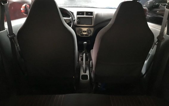 Selling White Toyota Wigo 2019 in Quezon City -7