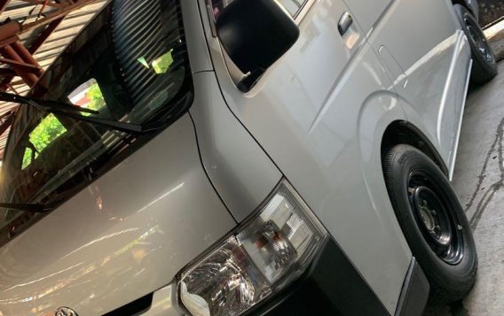 Silver Toyota Hiace 2019 for sale in Quezon City-3