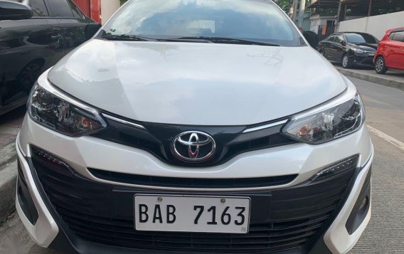Selling Pearl White Toyota Vios 2019 in Quezon City 