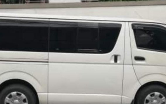Toyota Hiace 2013 for sale in Mandaluyong 