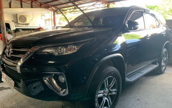 Black Toyota Fortuner 2017 for sale in Quezon City -1