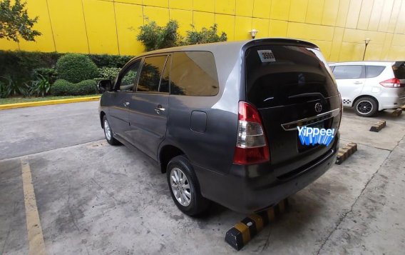 Selling Toyota Innova 2014 in Makati-2
