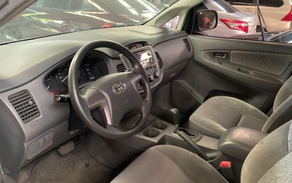 Selling Silver Toyota Innova 2015 in Quezon City-3