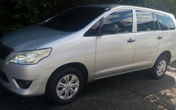 Sell 2013 Toyota Innova in Manila-1